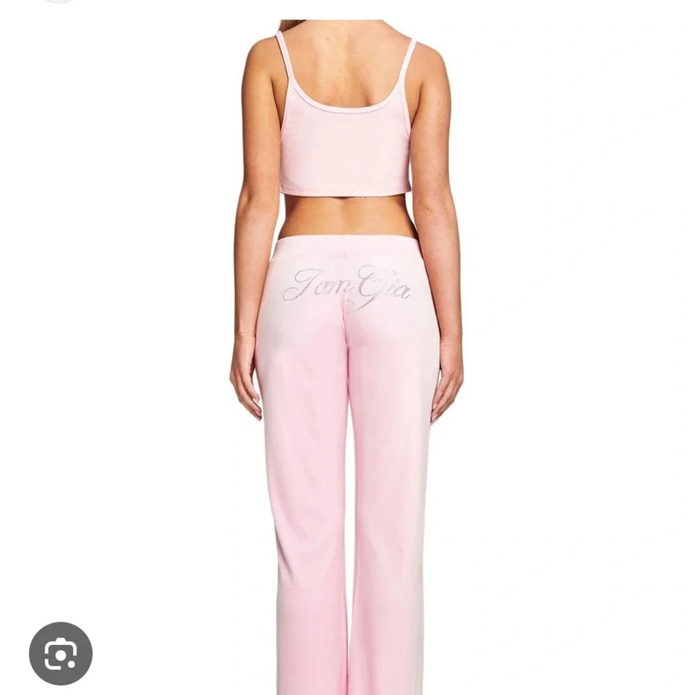 IAMGIA tracksuit - Picture 2 of 3